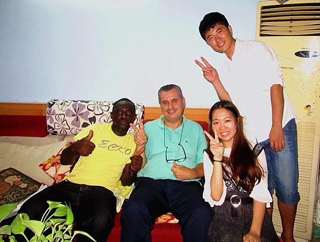 Guangzhou Langba Hostel מראה חיצוני תמונה